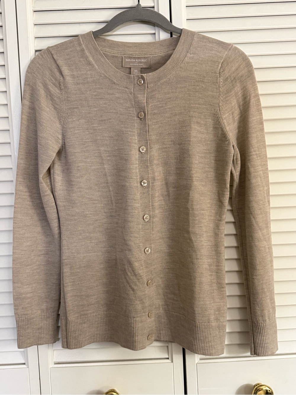 Banana Republic Beige 100% Merino Wool Knit Button Cardigan Sweater XS